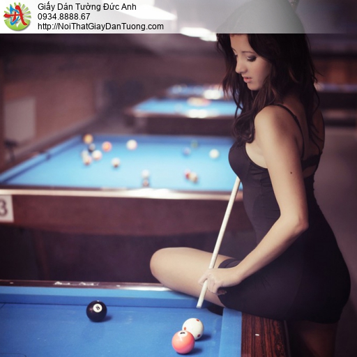 DA397 - Tranh dán tường cô gái chơi billard, Billiards & Snooker
